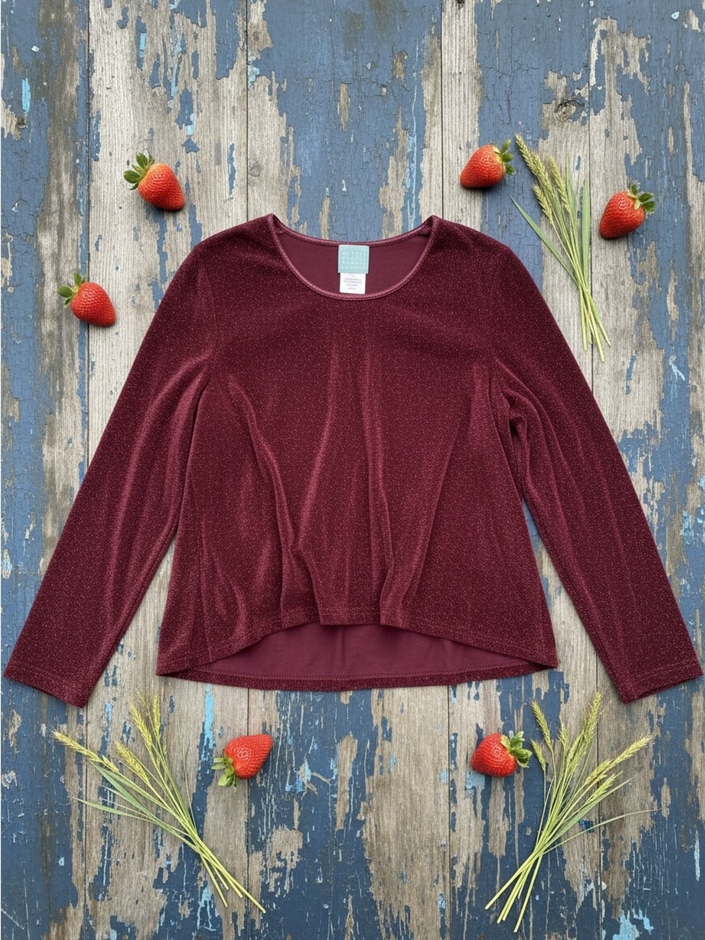 Rabbit, rabbit, rabbit, stretchy, cranberries, sparkly vintage top